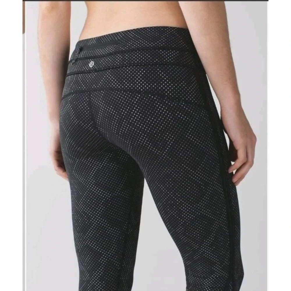 Lululemon Pace Tight Reflective Leggings sz 2 24x24 Polka Dot Black Silver NWT